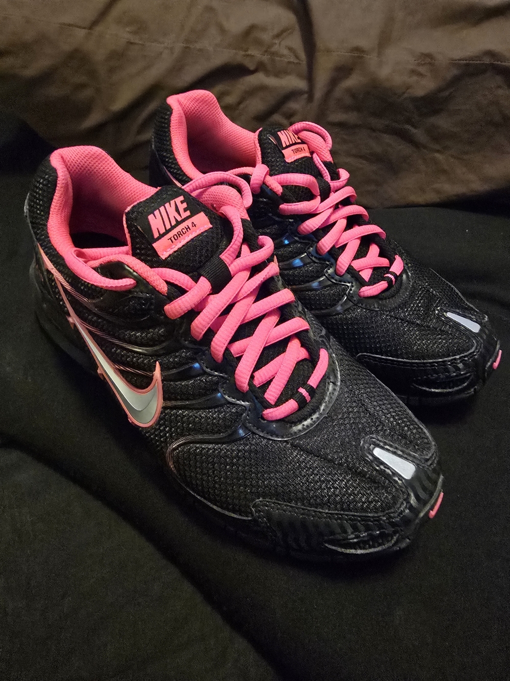 Nike Torch 4 Women’s Running Shoes - Black & Pink